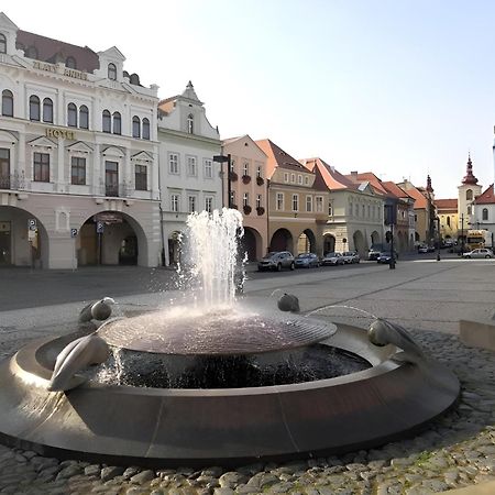 Hotel Zlaty Andel 扎泰克 外观 照片