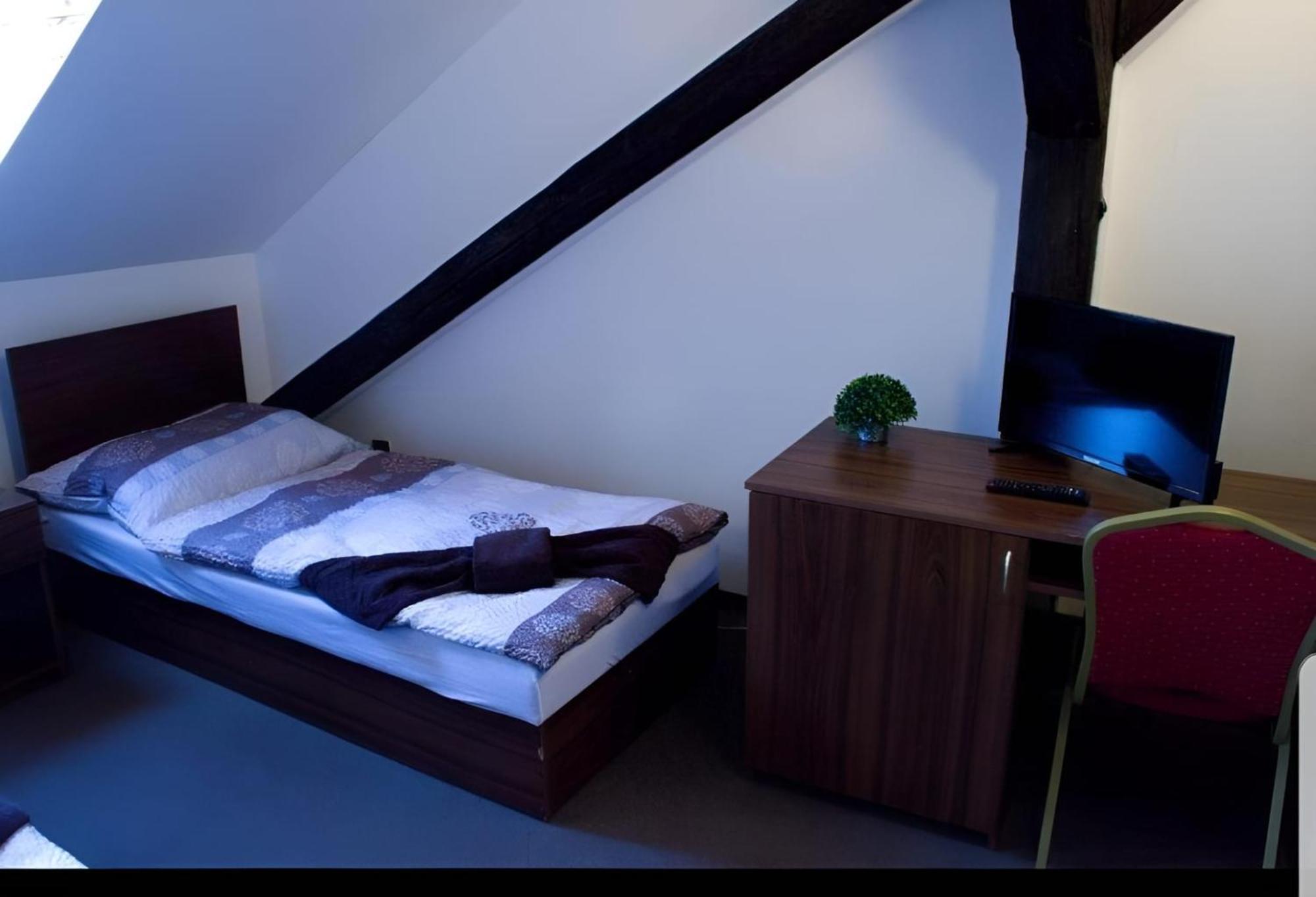 Hotel Zlaty Andel 扎泰克 外观 照片