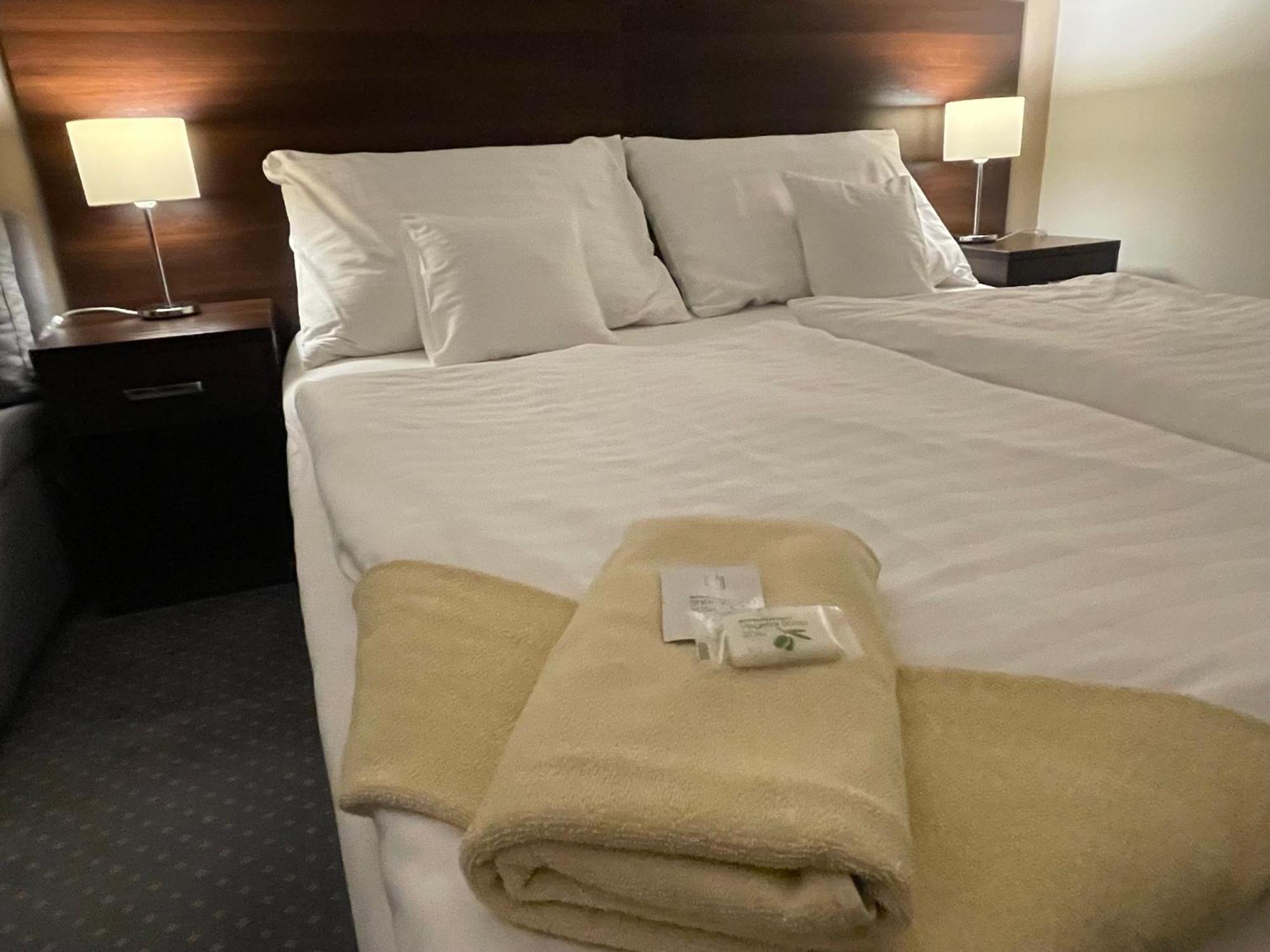 Hotel Zlaty Andel 扎泰克 外观 照片
