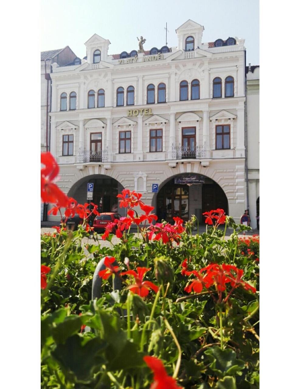 Hotel Zlaty Andel 扎泰克 外观 照片